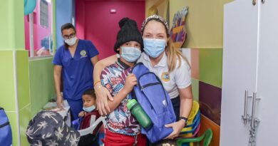 Gestión Social del Distrito entrega kits escolares en nueva Aula Hospitalaria de la Casa del Niño Hospital Infantil